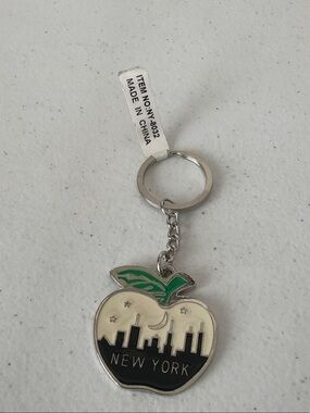 Textured Metallic Apple Keychain - Silver